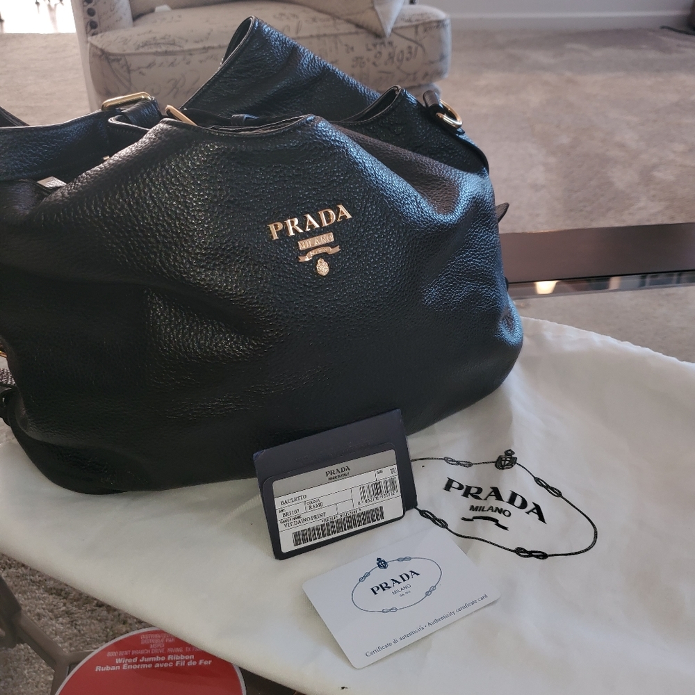 PRADA AUTHENTIC